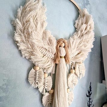 Anioł stroż piórka makrama prezent